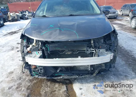 2018 Chrysler Pacifica Touring L Plus z USA, uszkodzony, nr VIN 2C4RC1EG1JR331025